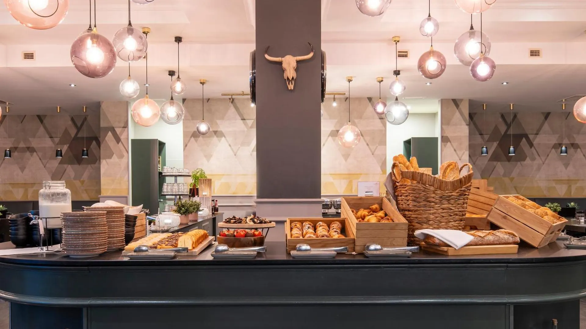 Crowne Plaza Antwerpen By Ihg Hotel Antwerp