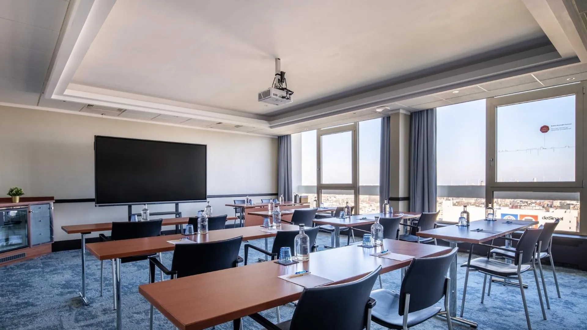 Crowne Plaza Antwerpen By Ihg Hotel